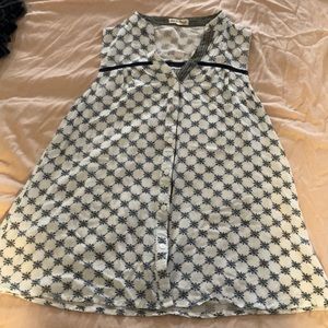 Hem & Thread small blouse